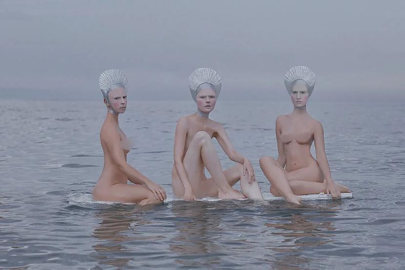 Ziemeļu nāras Autors: Zibenzellis69 Spāņu fotogrāfe izmanto cilvēku ķermeņus, lai radītu ekstravagantus attēlus