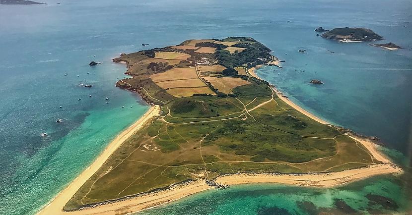 Tā ir mazākā no Normandijas... Autors: Lestets Hermas sala - ideāla vieta, kur atpūsties