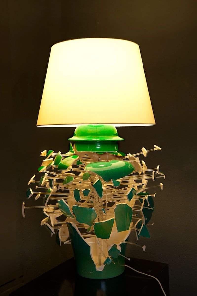 Labāk lai scaronī lampa nekad... Autors: Zibenzellis69 Nepārdomāts priekšmetu dizains, ka to apkopšana un tīrīšana ir tīrās mocības