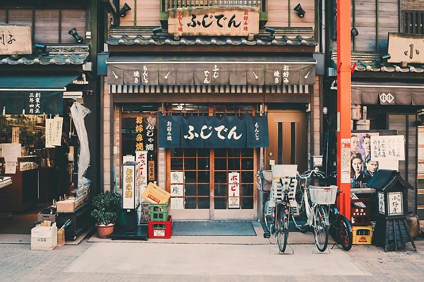 Tokija JapānaTokija pilsēta... Autors: Lestets 10 pasaules labākās pilsētas, kur dzīvot