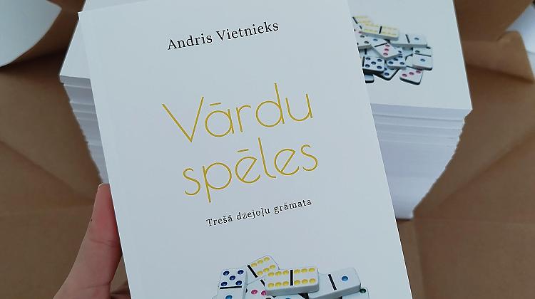 3. dzejoļu grāmata