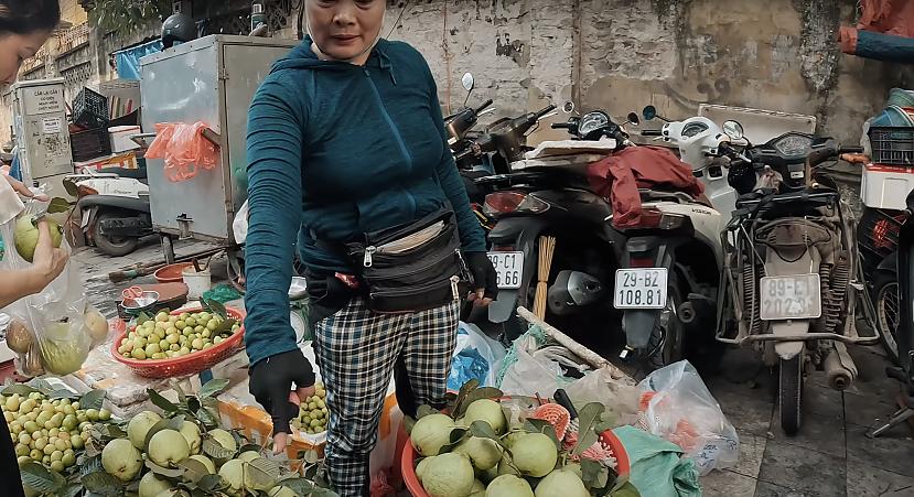 Apciemoju vietējo tirgu kur... Autors: Edijs Mor ME SOLO: 28h vilcienā ar vietējiem, cauri Vietnamai