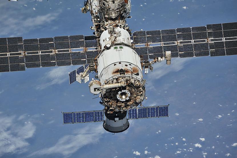 Ja domājāt ka astronautiem... Autors: Lestets Cilvēki jūtas sašutuši uzzinot, ko astronauti dara ar savām netīrajām drēbēm